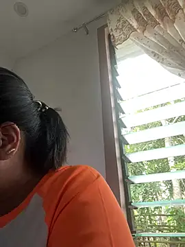 Pilipinalyn23's Live XXX Chat