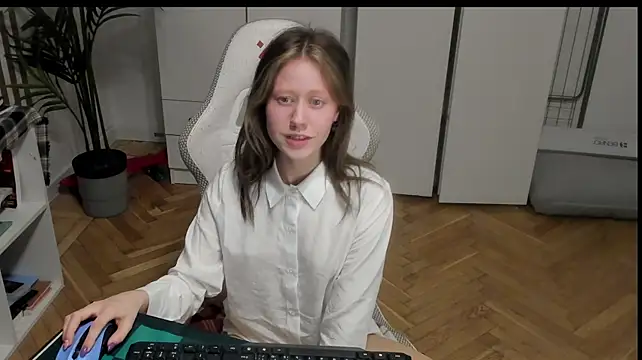 Silly__Milly: онлайн-секс-чат