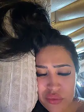 Chatroom XXX en direct de Sara_fun