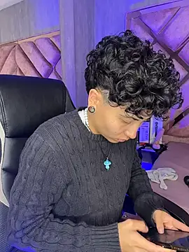 دردشة ian_mathias_ الجنسية المباشرة
