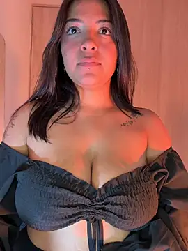 Chat XXX en directo de evelisse_