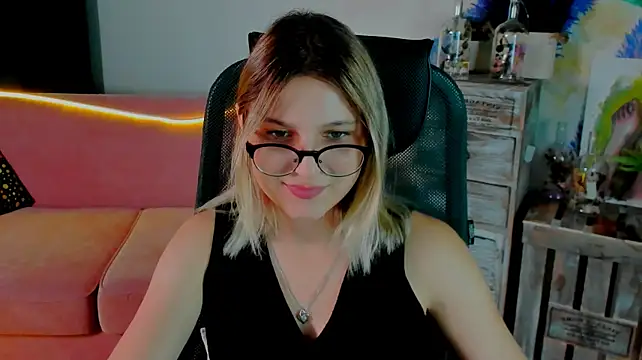 Živý XXX chat LeslieBloom