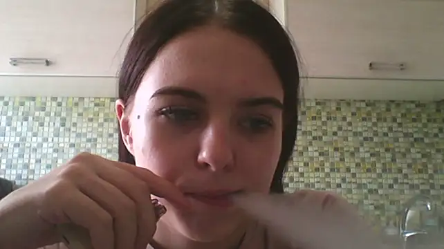 KikiAmino XXX чат на живо