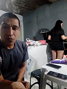 Chat +18 de Rodri-Cami ao vivo