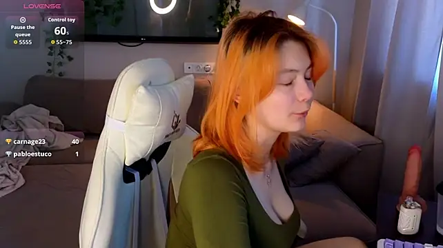 Emily_Miu's Live XXX Chat