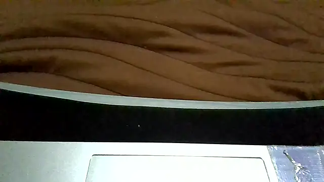 צ'אט XXX בשידור חי של Mic_Oxinner