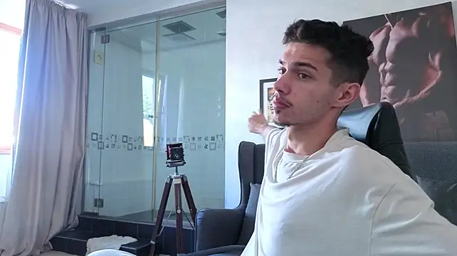 XXX chat uživo modela KaydenDrew