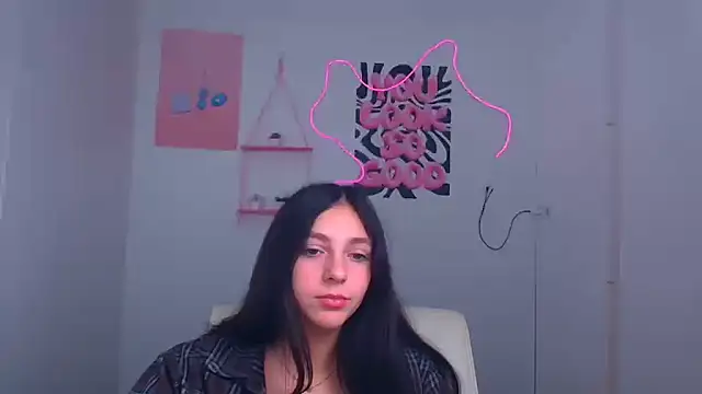 KissMeJulia's Live XXX Chat