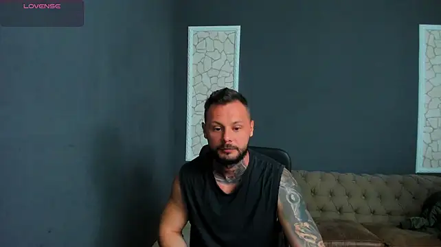 XXX chat uživo modela BrianHunts