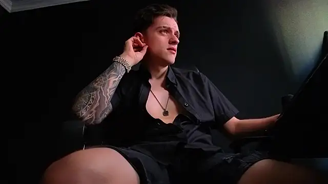 FelixStarkk Adlı Modelin Canlı XXX Sohbeti