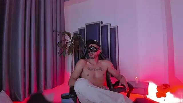 Damiam_23 Chat XXX in diretta