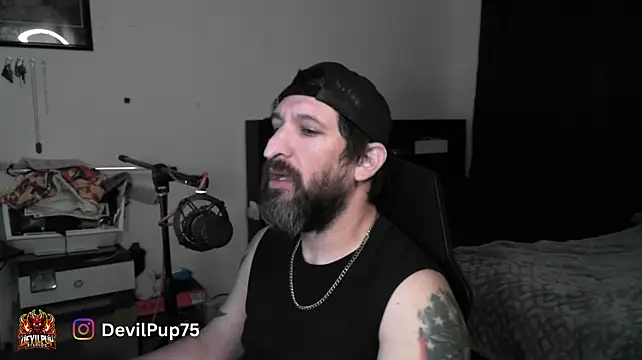Chat XXX en directo de DevilPup75_