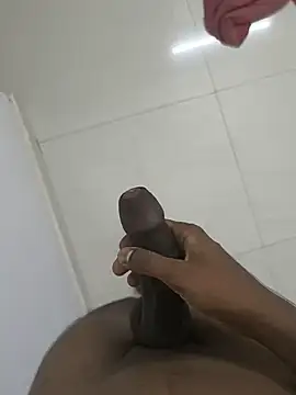 nithisg1223 Show in webcam