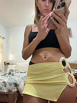 Bella-Grace Adlı Modelin Canlı XXX Sohbeti