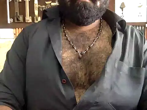 hairy_indian_dad Шоу с уебкамера