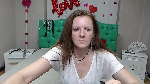 Živý XXX chat MeganPirs
