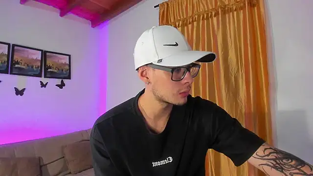 XXX chat uživo modela Vlad__night