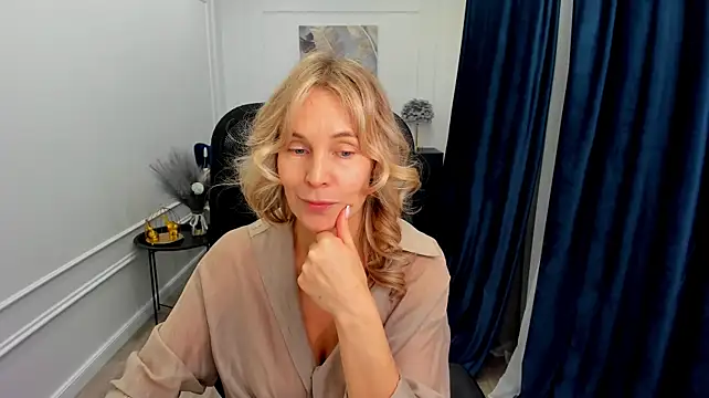 Sinty_Devis' Live XXX Chat