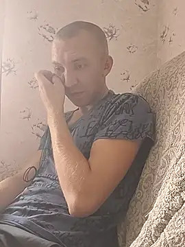 _uncle_Mitya-43_ Chat XXX in diretta
