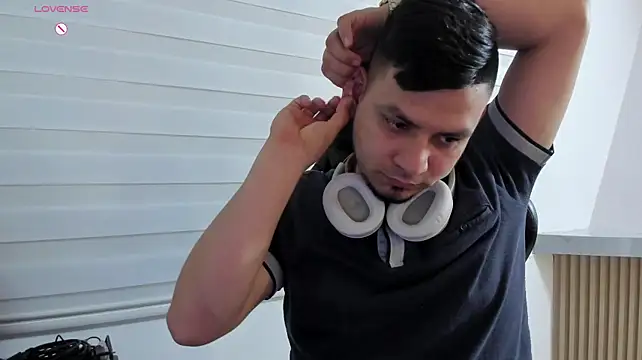Rick_Adams – Naživo XXX chat