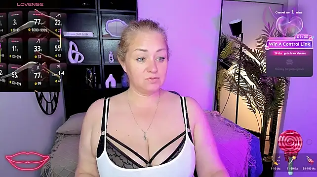 JenniferLight Adlı Modelin Canlı XXX Sohbeti