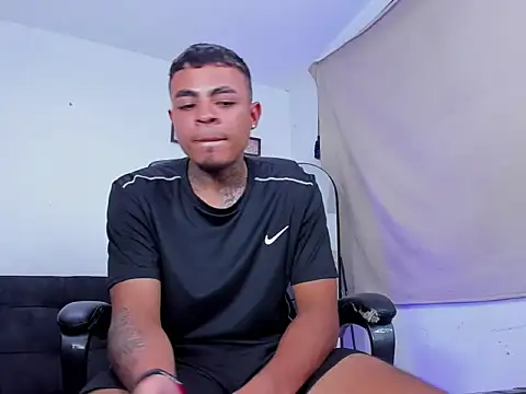 Онлайн чат XXX freyva