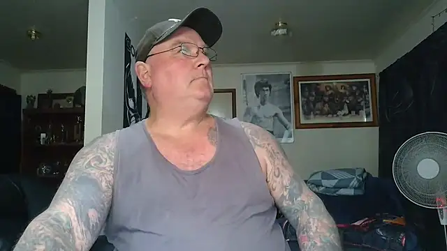 Онлайн чат XXX KINKYBLUEYES69