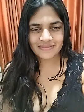Shakeera1 Adlı Modelin Canlı XXX Sohbeti