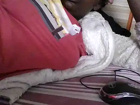 lucyswee Chat XXX live