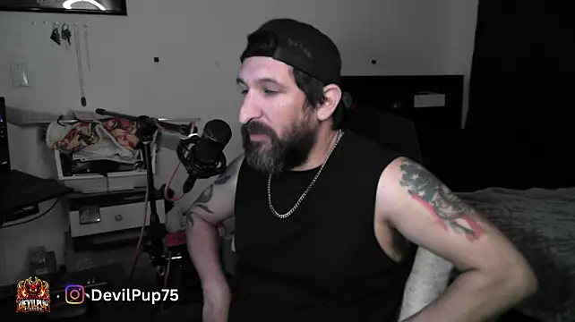 Chatroom XXX en direct de DevilPup75_