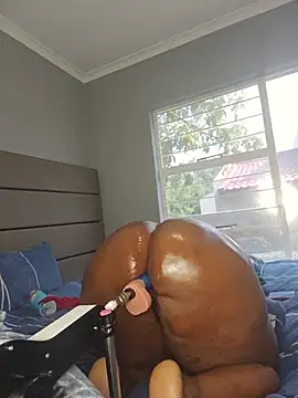 צ'אט XXX בשידור חי של Kinkyphatass