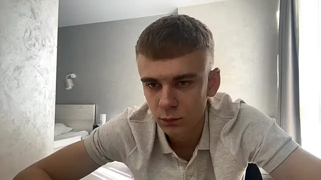 XXX chat uživo modela SoloFury