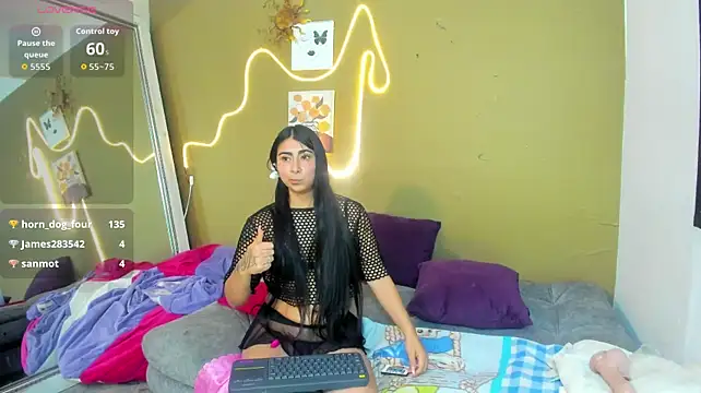 lucyfer_gpp's Live XXX Chat