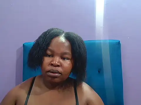 XXX chat uživo modela AFRICANDreamGirl