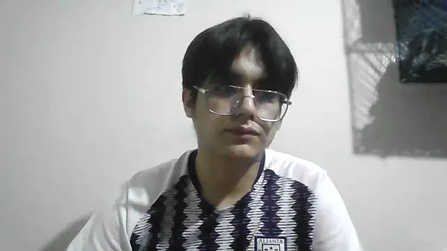 Chat +18 de HardDick2 ao vivo