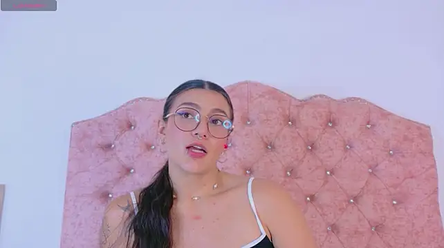 Chat XXX en directo de AriiaBloom