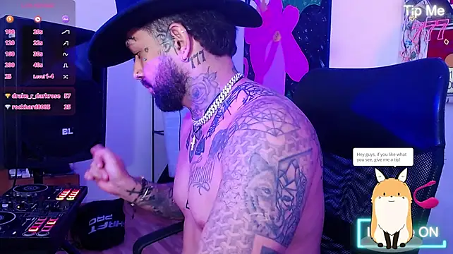 esteban_cloud élő XXX-chatje