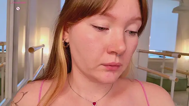 Chat XXX ao vivo de Ash_Hasmy