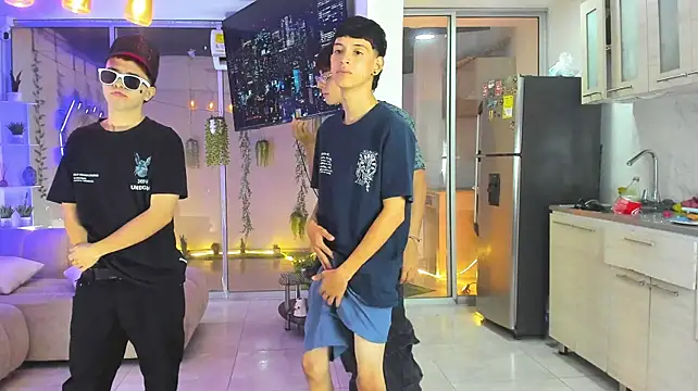 Houseofwarrios 现场XXX聊天