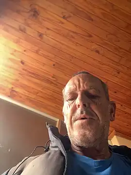 GeldenKuy Live XXX Chat