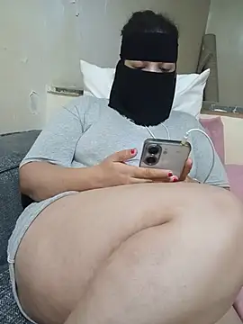 Lara-_-28 live XXX chat