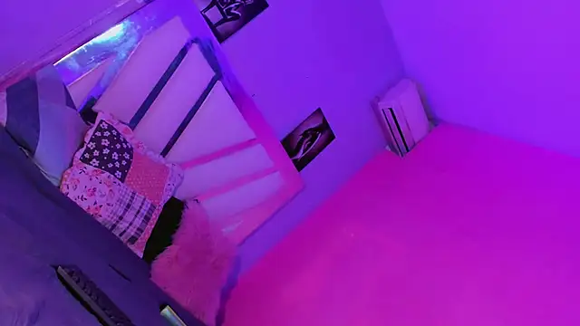 Hilary_tsxのライブXXXチャット