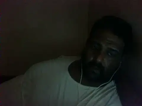 elpoop7305's Live XXX Chat