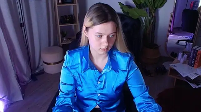 CelestineMauriac's Live XXX Chat