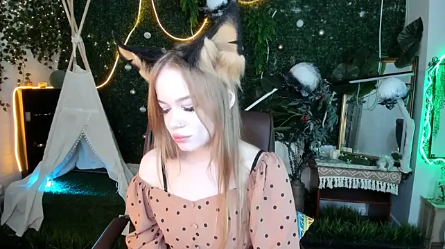AmyNox Adlı Modelin Canlı XXX Sohbeti