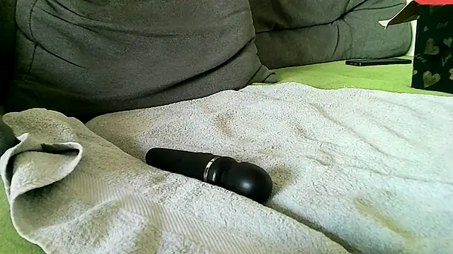 Chat +18 de Steffitofuck ao vivo