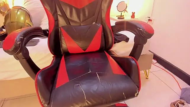 Chatroom XXX en direct de LeoDrake_