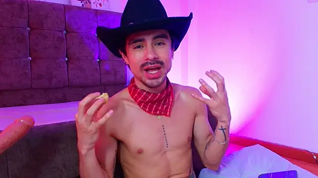 Ethan_Briggs_ Adlı Modelin Canlı XXX Sohbeti