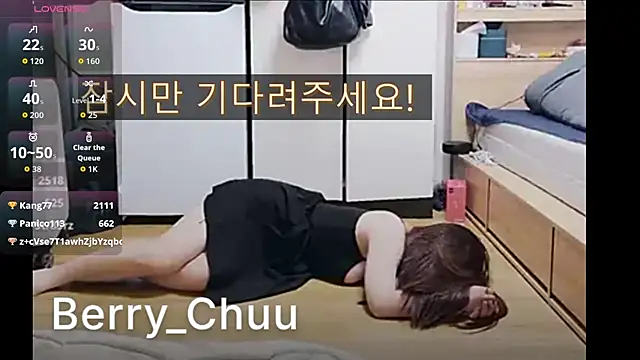 Berry_Chuu Adlı Modelin Canlı XXX Sohbeti