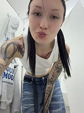 EliteBitchn Live XXX chat